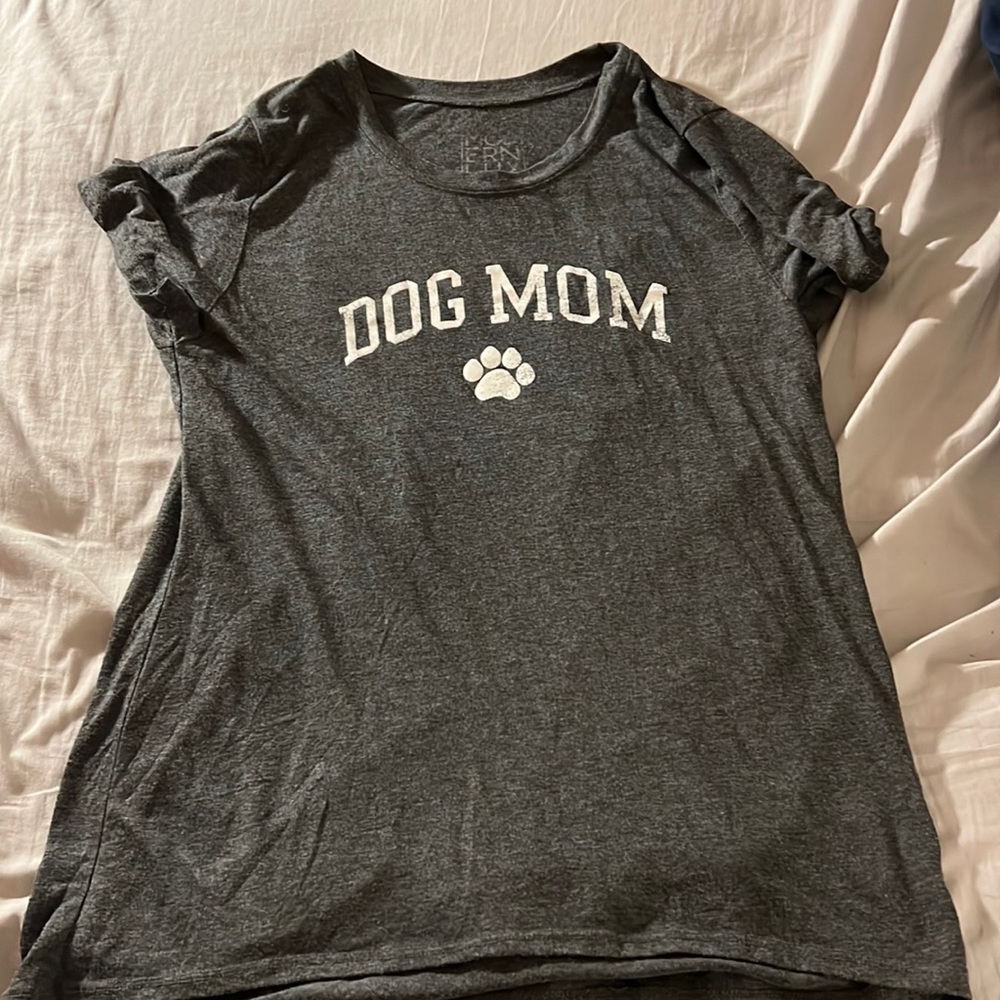 Dog Mom Tee